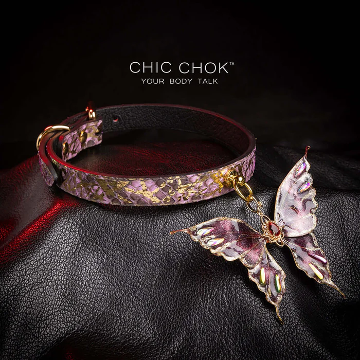 Elegance and personalityA perfect work of art: CHICCHOK [Amnesiac Butterfly] - Purple-ish Gold Python Hide Adjustable Choker