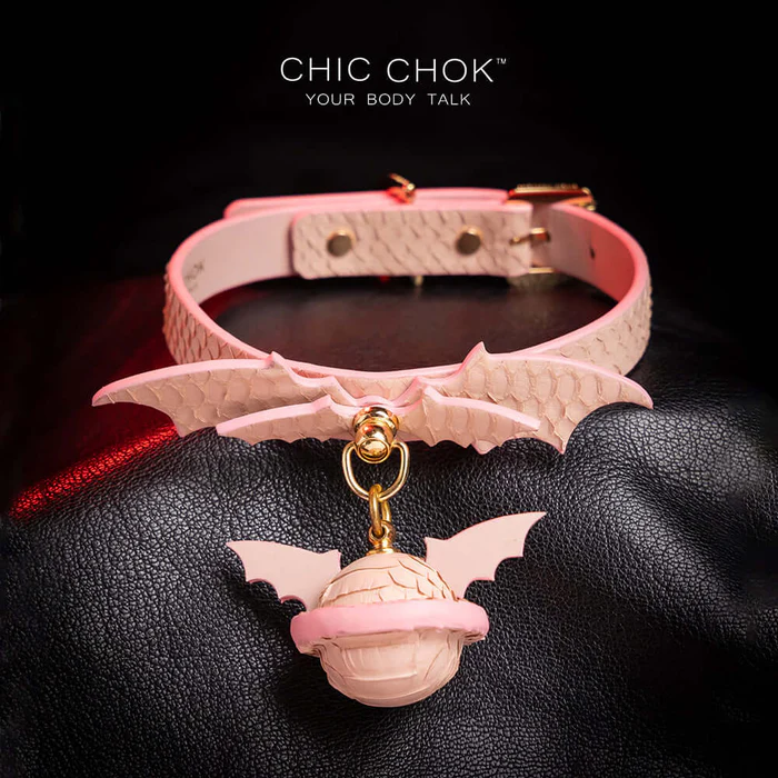 CHICCHOK Giselle - Collar: A Fusion of Bold Design and Fashion Aesthetics