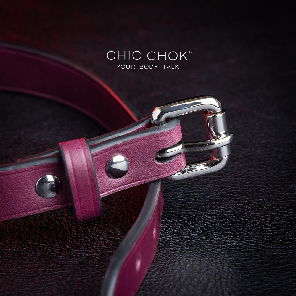 CHIC CHOK silver buckle hollow red leather collar: the perfect fusion of fashion and temperament