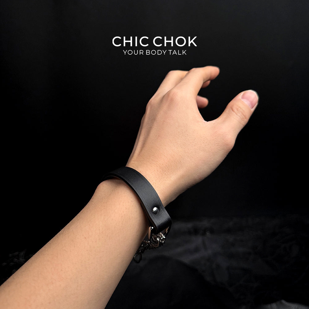 CHICCHOK Breathless Handchain